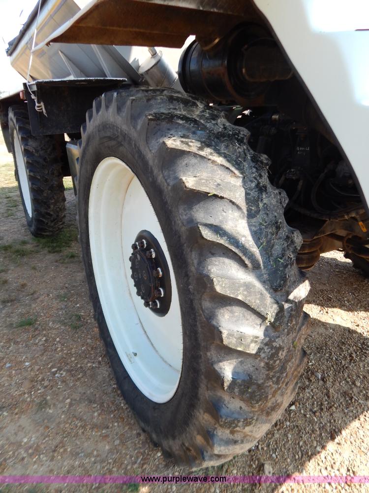 image for item B5885 2002 GVM Prowler 1149T dry fertilizer applicator
