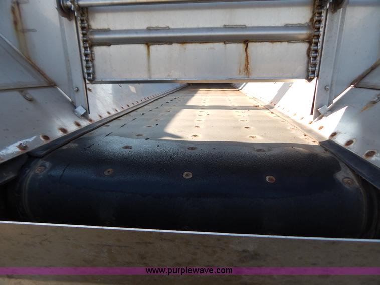 image for item B5885 2002 GVM Prowler 1149T dry fertilizer applicator