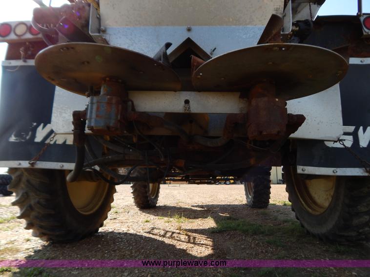 image for item B5885 2002 GVM Prowler 1149T dry fertilizer applicator