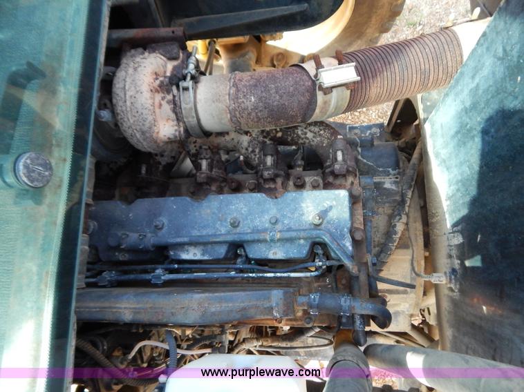 image for item B5885 2002 GVM Prowler 1149T dry fertilizer applicator