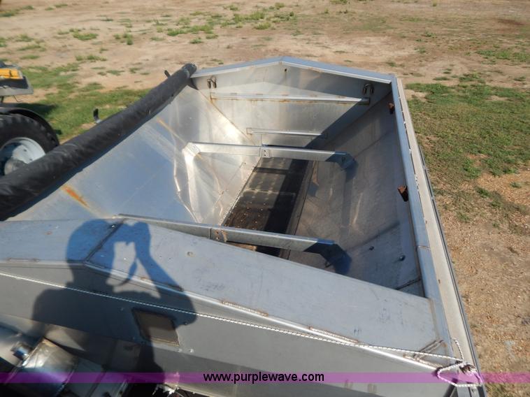 image for item B5885 2002 GVM Prowler 1149T dry fertilizer applicator