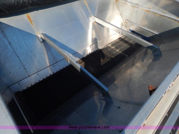 image for item B5885 2002 GVM Prowler 1149T dry fertilizer applicator