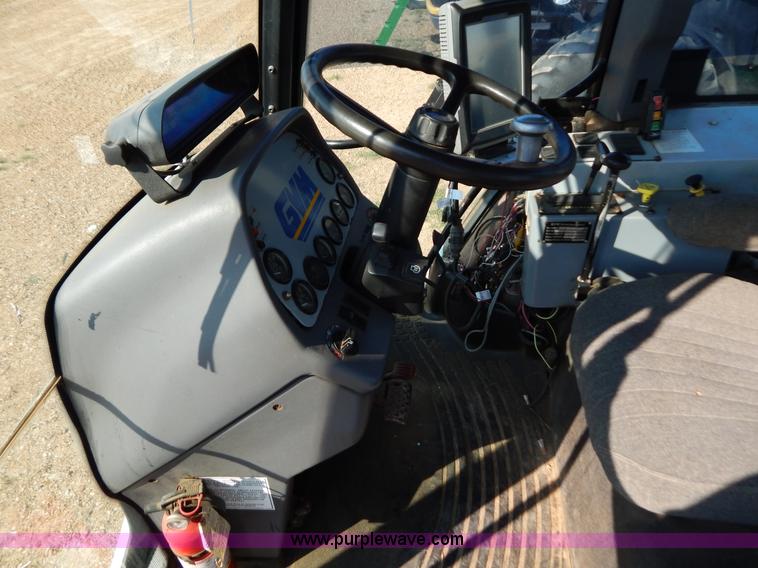 image for item B5885 2002 GVM Prowler 1149T dry fertilizer applicator