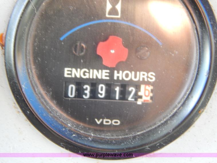 image for item B5885 2002 GVM Prowler 1149T dry fertilizer applicator