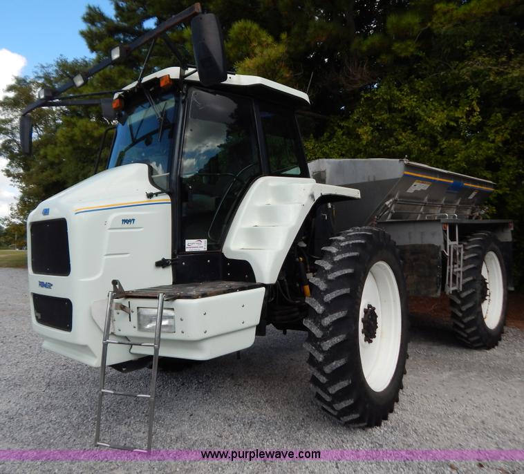 image for item B5886 2004 GVM Prowler 1149T dry fertilizer applicator