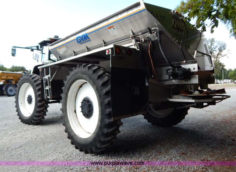 image for item B5886 2004 GVM Prowler 1149T dry fertilizer applicator