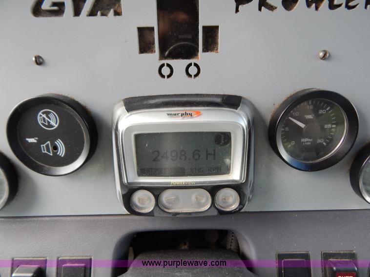 image for item B5886 2004 GVM Prowler 1149T dry fertilizer applicator