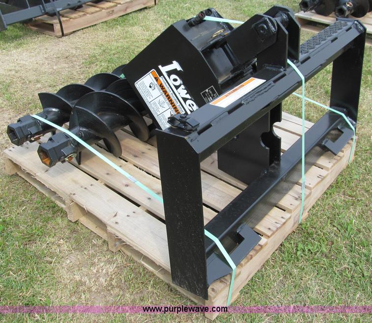 image for item C1457 Lowe 750CH hydraulic auger attachment