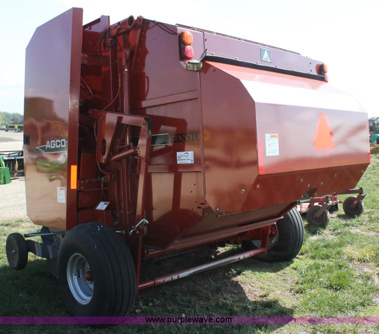 image for item G4222 2007 AGCO Hesston 5556 round baler