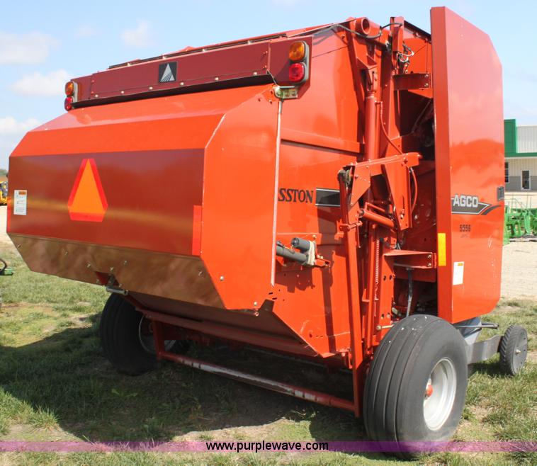 image for item G4222 2007 AGCO Hesston 5556 round baler
