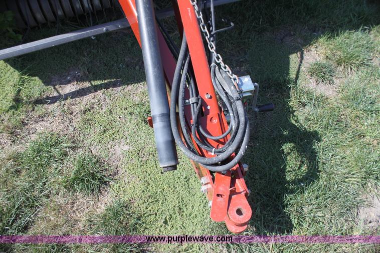 image for item G4222 2007 AGCO Hesston 5556 round baler