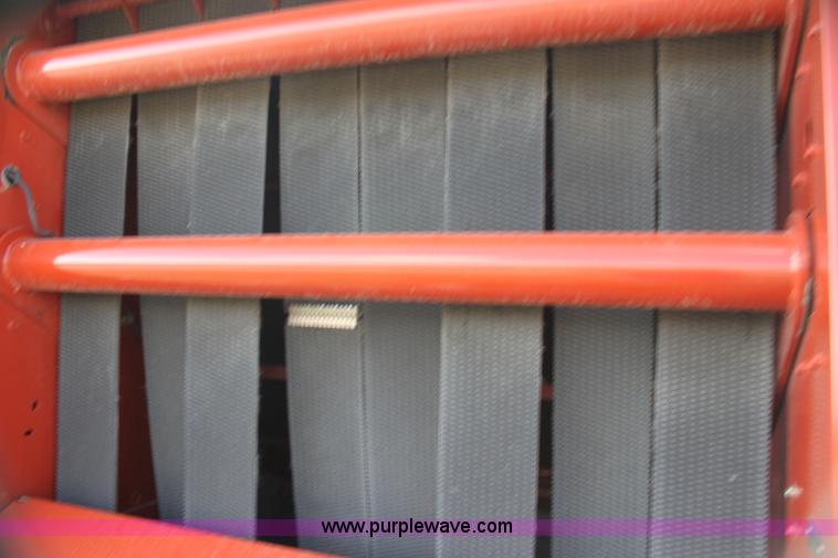 image for item G4222 2007 AGCO Hesston 5556 round baler