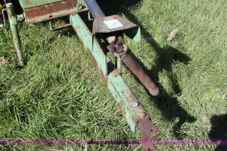 image for item G4237 1979 John Deere 346 square baler