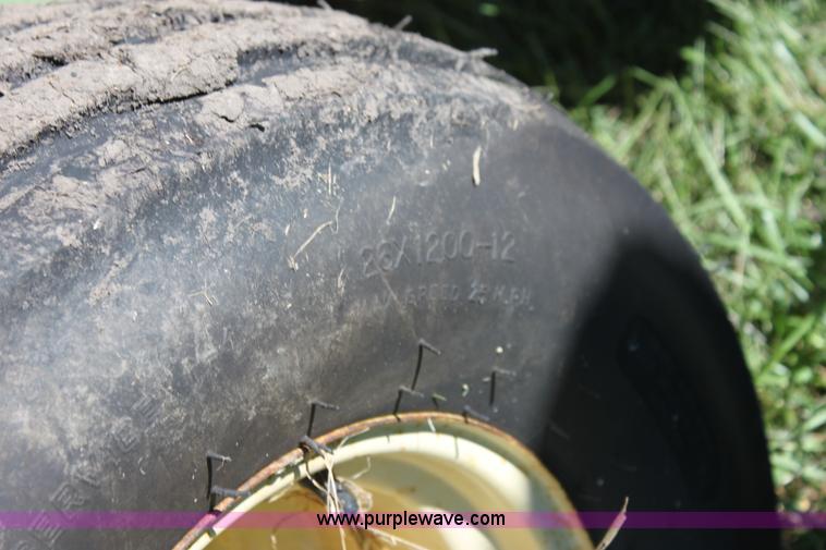 image for item G4237 1979 John Deere 346 square baler