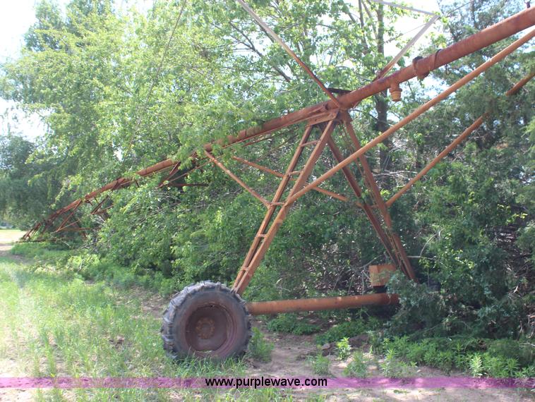 image for item G5135 T & L irrigation pivot