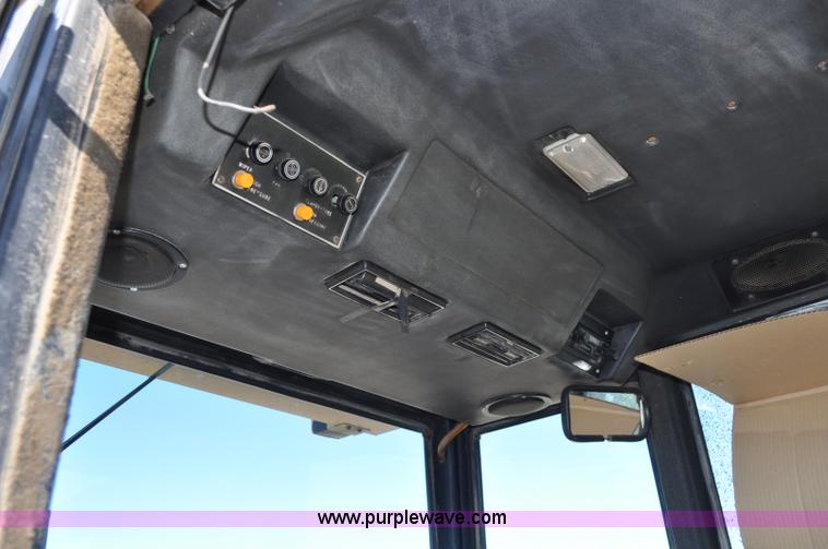 image for item G6171 1980 Versatile 555 4WD tractor