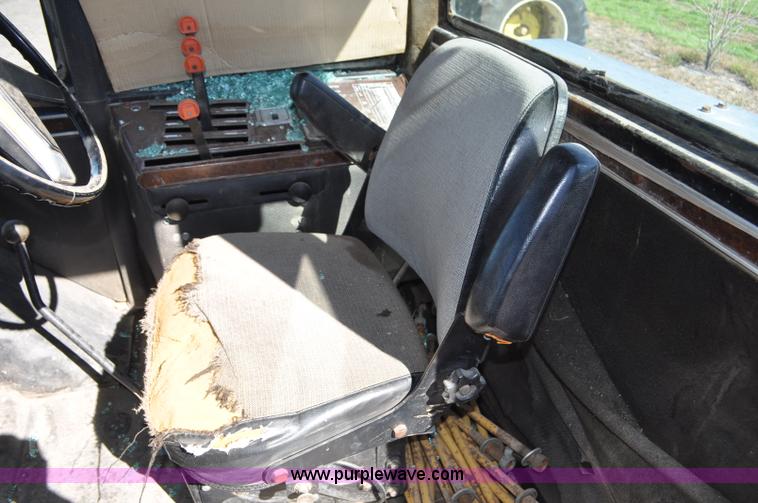 image for item G6171 1980 Versatile 555 4WD tractor