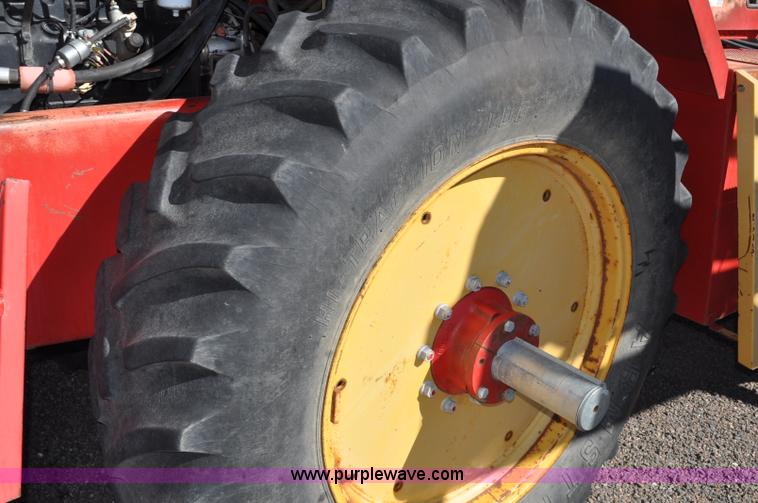 image for item G6171 1980 Versatile 555 4WD tractor