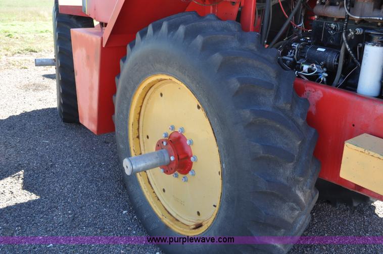 image for item G6171 1980 Versatile 555 4WD tractor