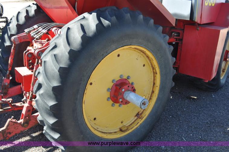 image for item G6171 1980 Versatile 555 4WD tractor