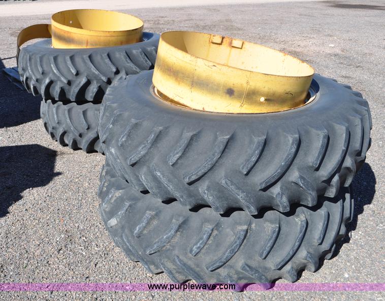 image for item G6171 1980 Versatile 555 4WD tractor