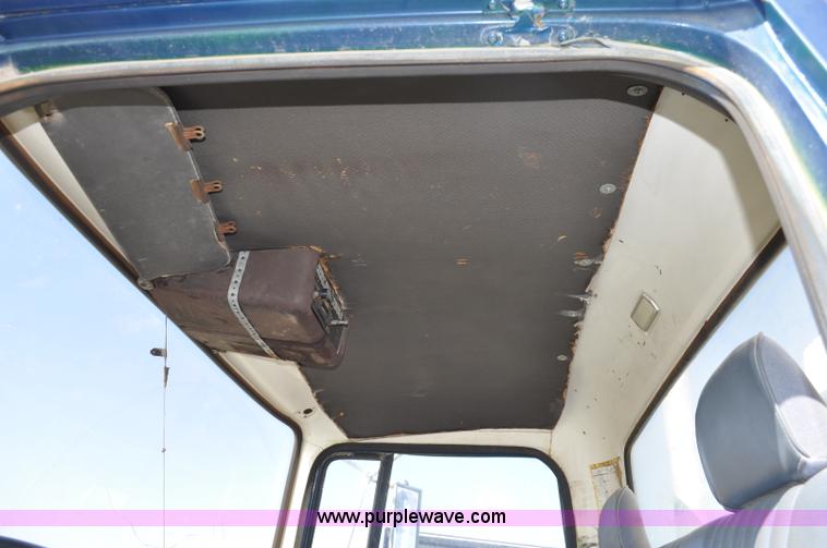 image for item G6172 1976 Ford 7000 fuel truck