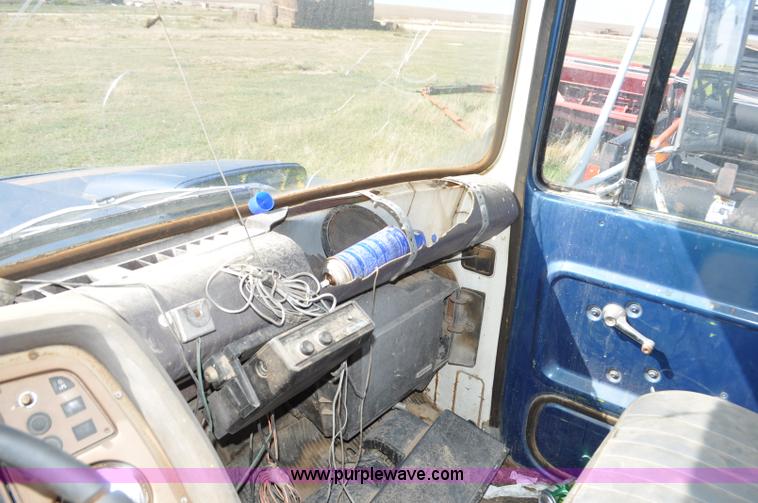 image for item G6172 1976 Ford 7000 fuel truck