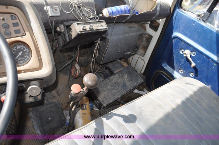 image for item G6172 1976 Ford 7000 fuel truck