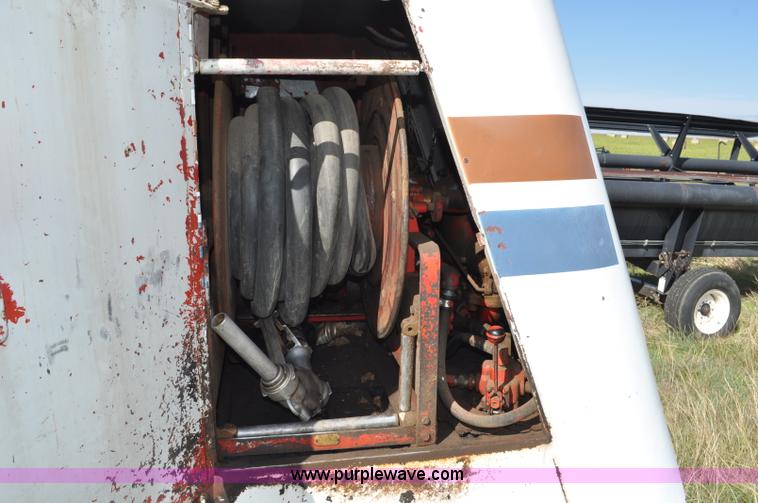 image for item G6172 1976 Ford 7000 fuel truck