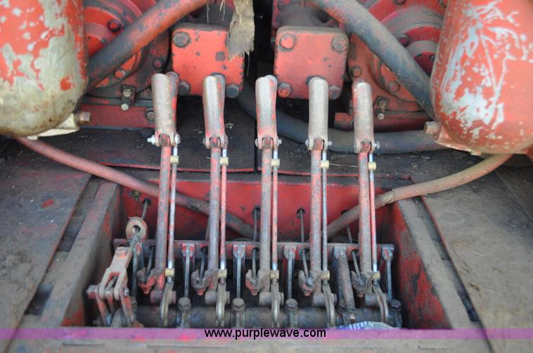 image for item G6172 1976 Ford 7000 fuel truck