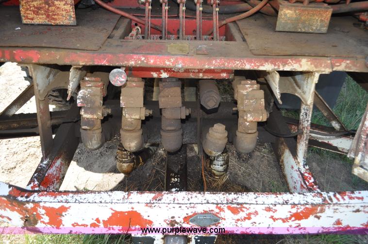 image for item G6172 1976 Ford 7000 fuel truck