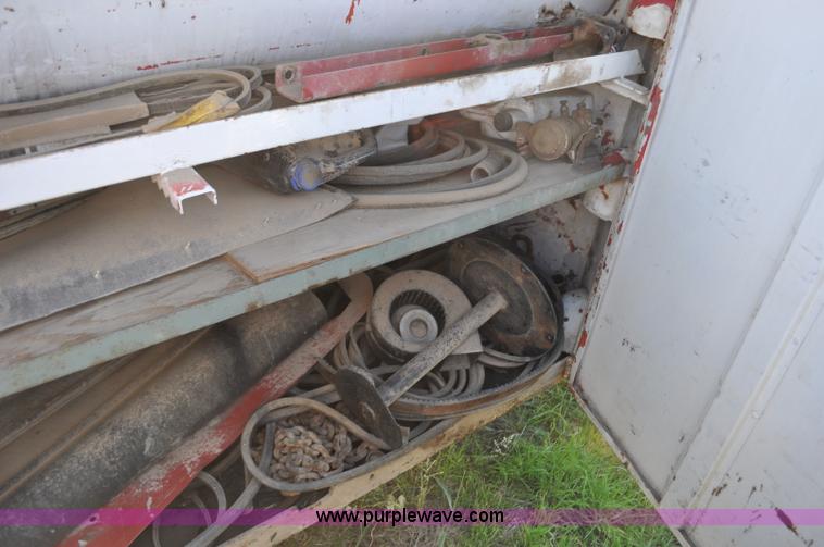 image for item G6172 1976 Ford 7000 fuel truck