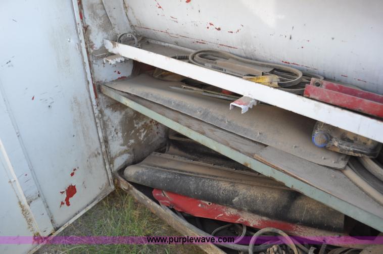 image for item G6172 1976 Ford 7000 fuel truck