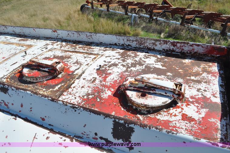 image for item G6172 1976 Ford 7000 fuel truck