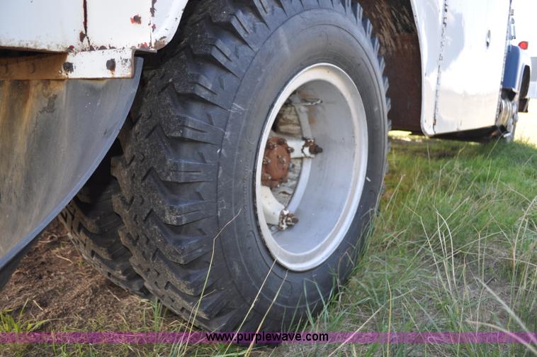 image for item G6172 1976 Ford 7000 fuel truck