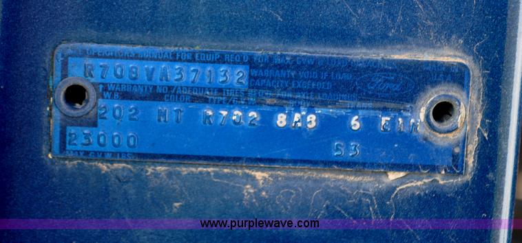 image for item G6172 1976 Ford 7000 fuel truck