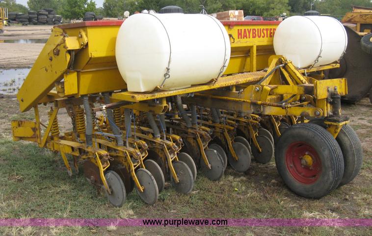 image for item H6257 HayBuster 1068 no-till drill