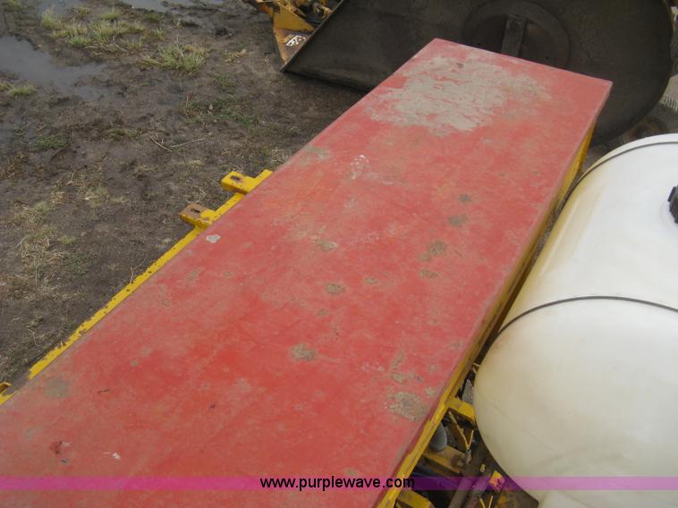 image for item H6257 HayBuster 1068 no-till drill