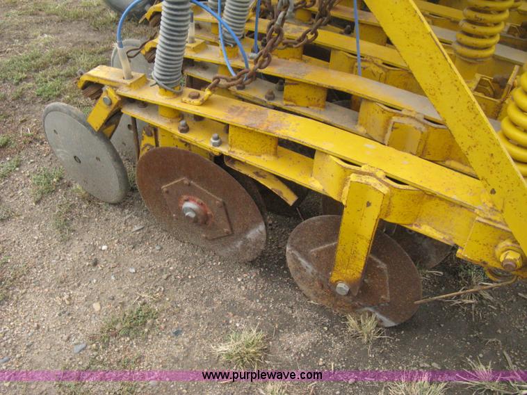 image for item H6257 HayBuster 1068 no-till drill