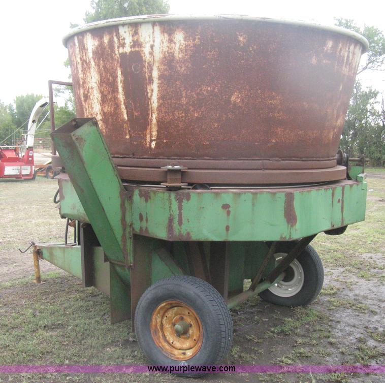 image for item H6259 Shop built tub grinder