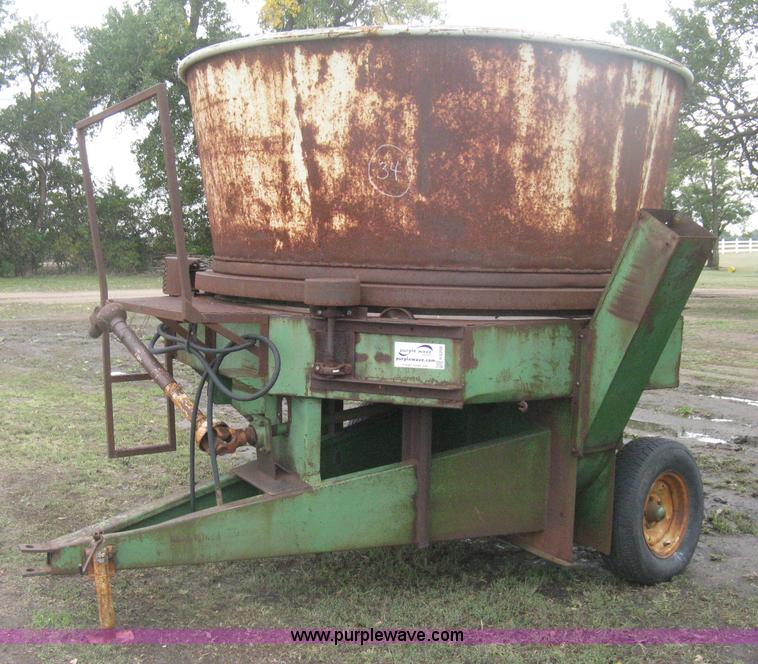 image for item H6259 Shop built tub grinder