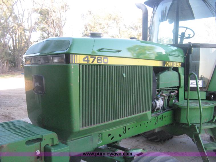 image for item H6283 1992 John Deere 4760 tractor
