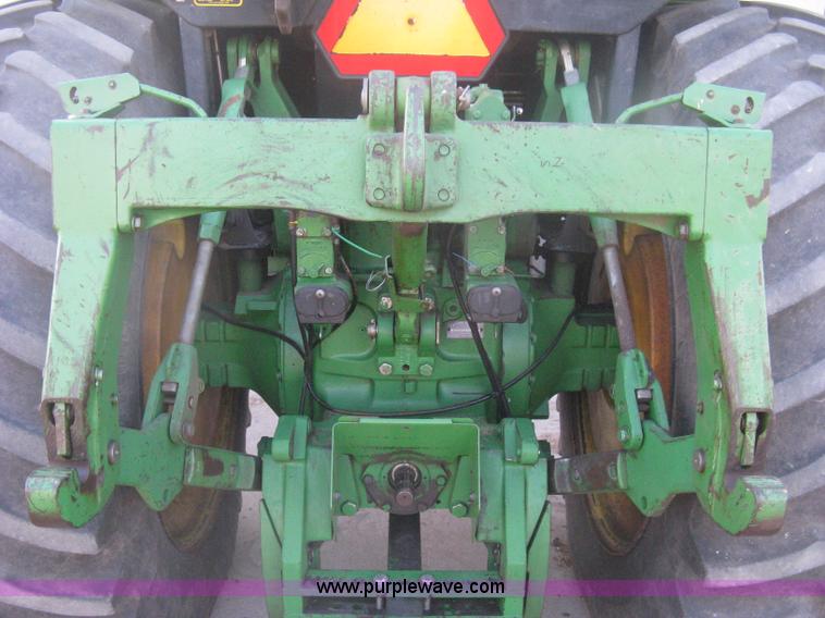 image for item H6283 1992 John Deere 4760 tractor