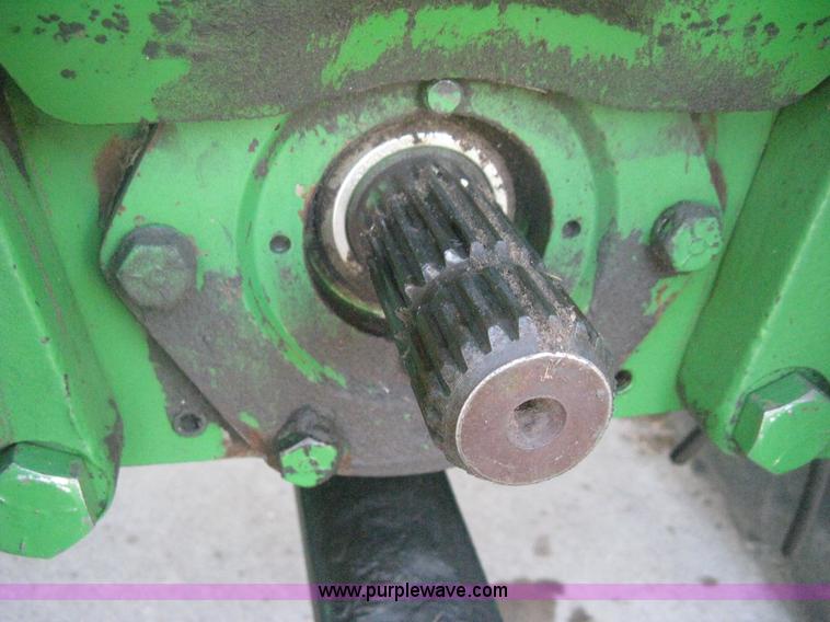 image for item H6283 1992 John Deere 4760 tractor