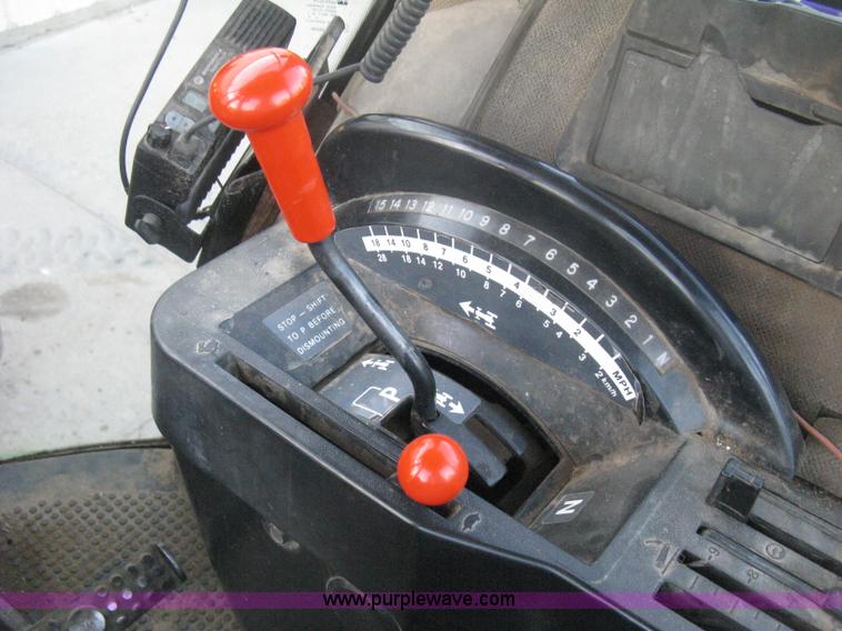 image for item H6283 1992 John Deere 4760 tractor