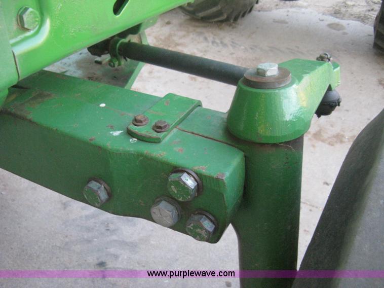 image for item H6283 1992 John Deere 4760 tractor