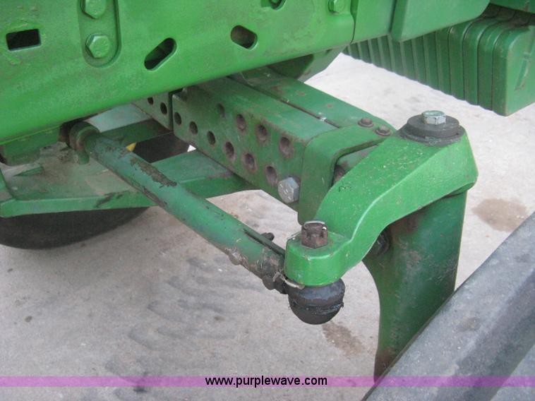 image for item H6283 1992 John Deere 4760 tractor