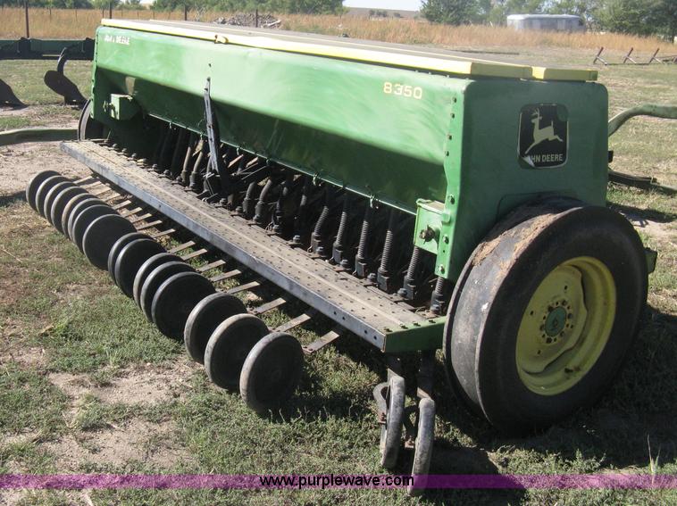 image for item H6284 (2) John Deere 8350 grain drills