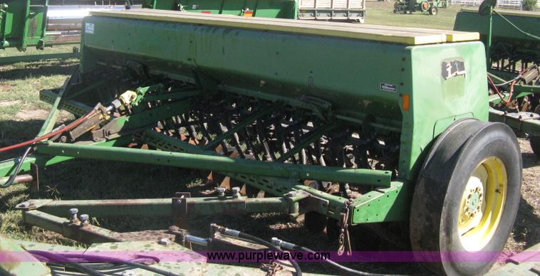 image for item H6284 (2) John Deere 8350 grain drills