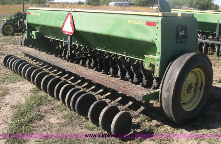 image for item H6284 (2) John Deere 8350 grain drills